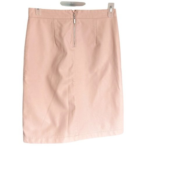 RW&CO. Dresses & Skirts - RW & CO   skirt sz 8   vegan leather,pencil  skirt, midi length , exc cond
